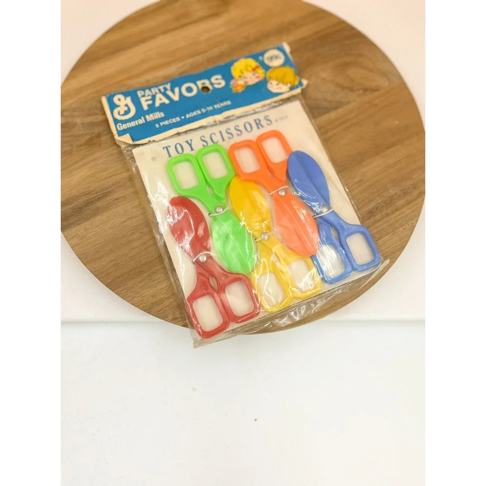 Sealed Vintage General Mills Toy Scissors‎ Party Favors - 1960s